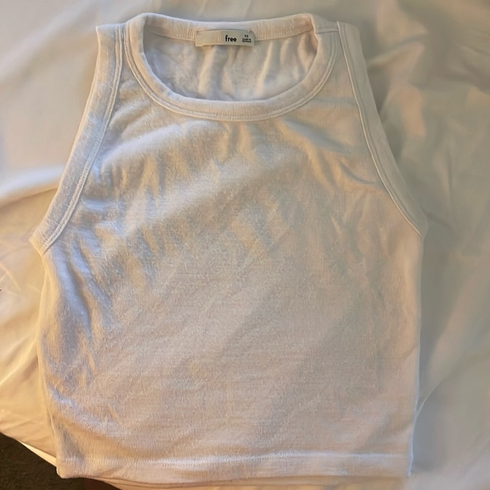 Aritzia Wilfred free white crop top